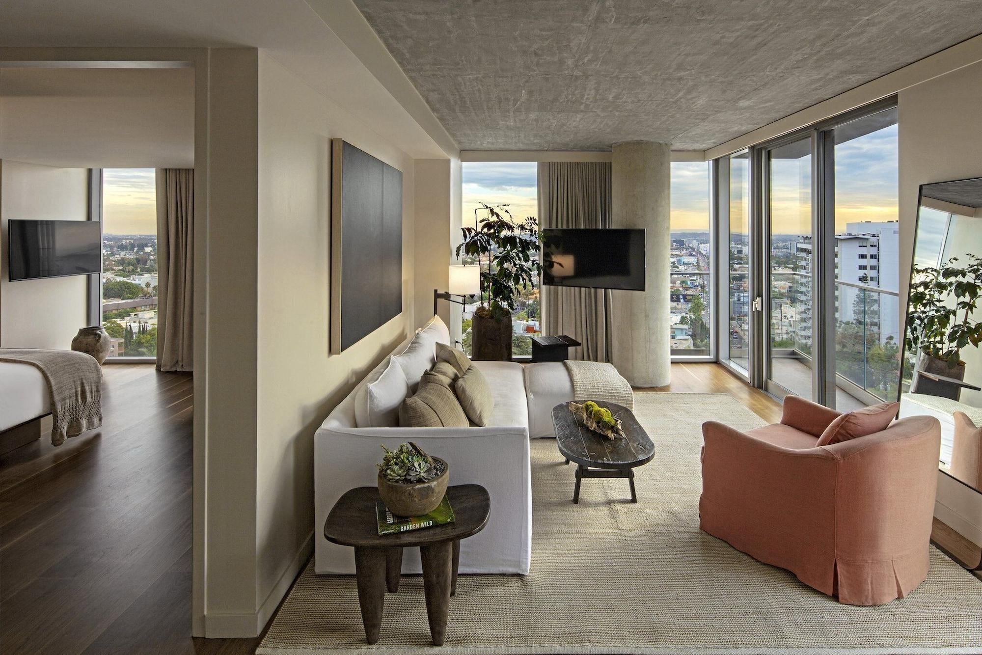 1 5* West Hollywood