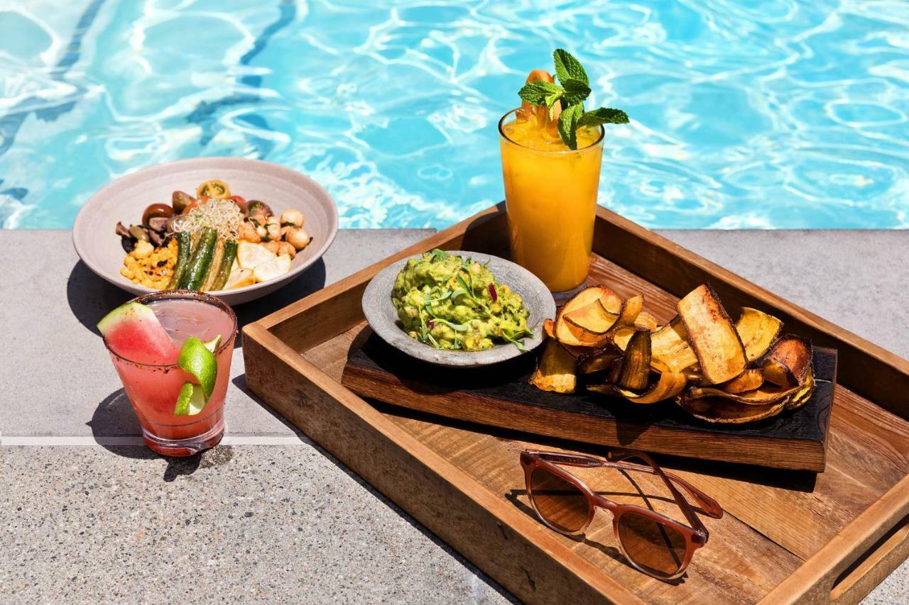 1 5* West Hollywood